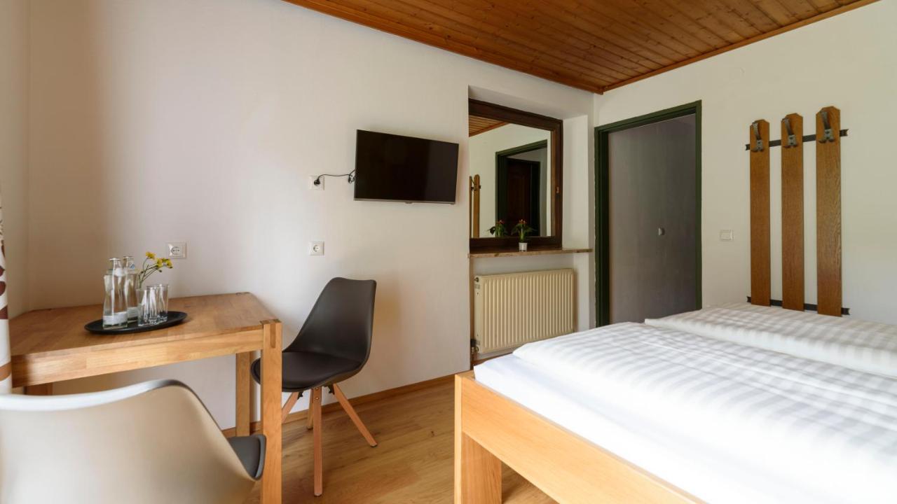 Hotel Landhaus Ausswinkl Russbach am Pass Gschütt Eksteriør billede