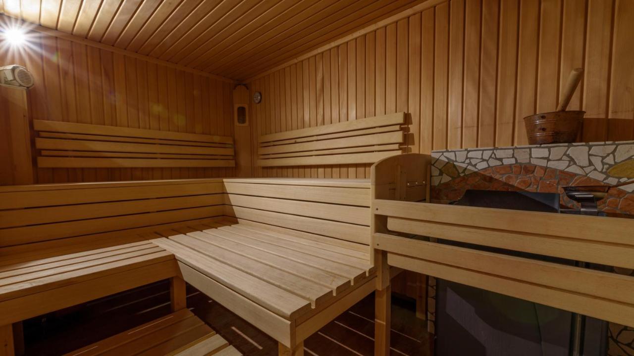 Hotel Landhaus Ausswinkl Russbach am Pass Gschütt Eksteriør billede