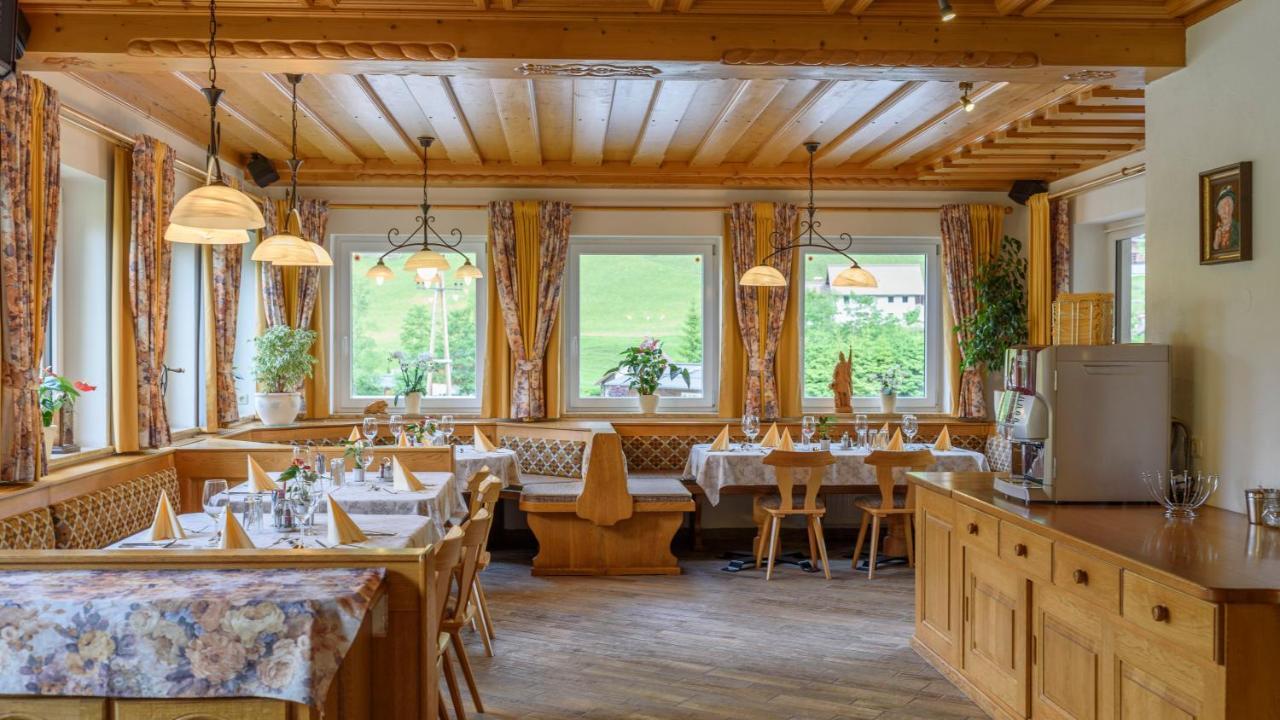 Hotel Landhaus Ausswinkl Russbach am Pass Gschütt Eksteriør billede