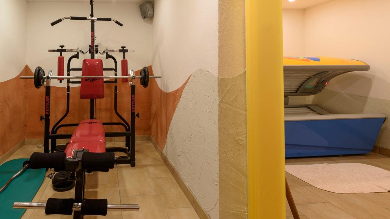 Hotel Landhaus Ausswinkl Russbach am Pass Gschütt Eksteriør billede