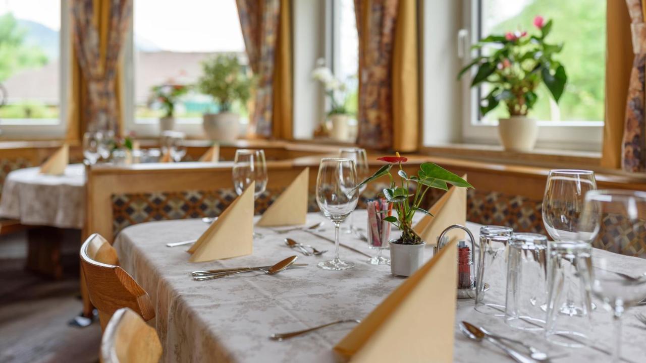 Hotel Landhaus Ausswinkl Russbach am Pass Gschütt Eksteriør billede