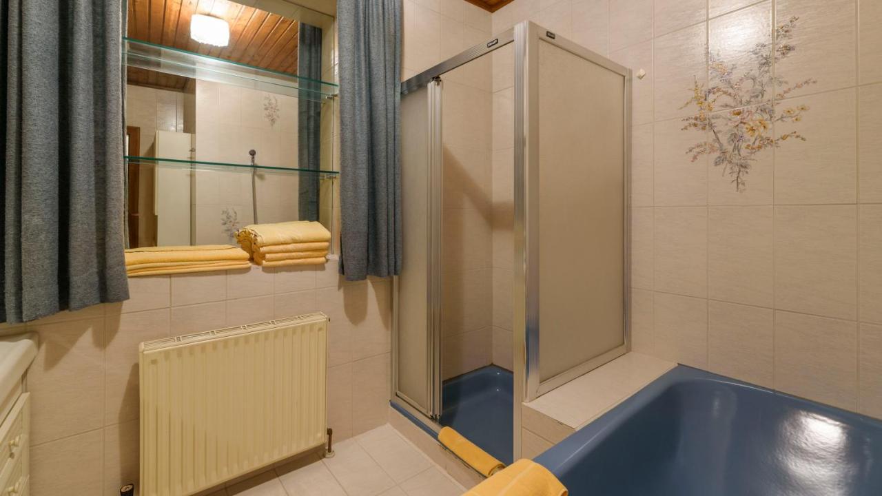 Hotel Landhaus Ausswinkl Russbach am Pass Gschütt Eksteriør billede
