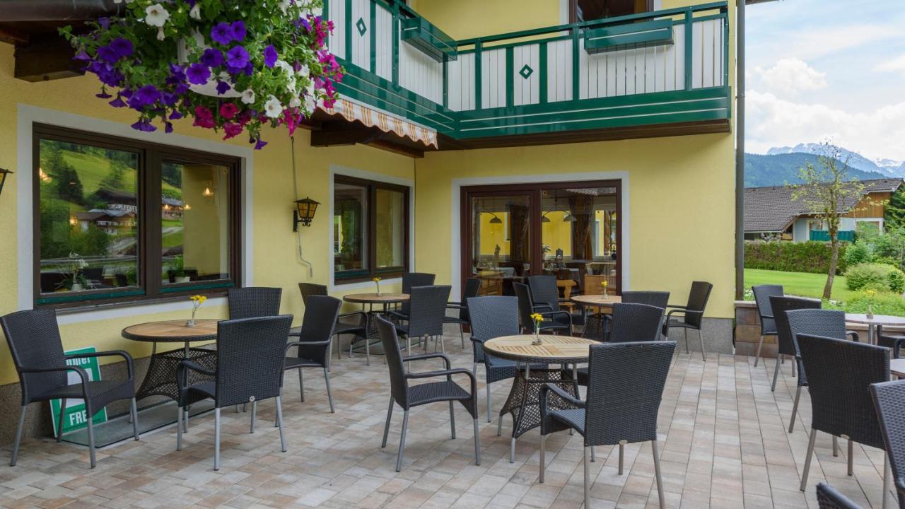 Hotel Landhaus Ausswinkl Russbach am Pass Gschütt Eksteriør billede