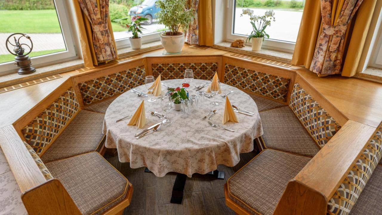 Hotel Landhaus Ausswinkl Russbach am Pass Gschütt Eksteriør billede