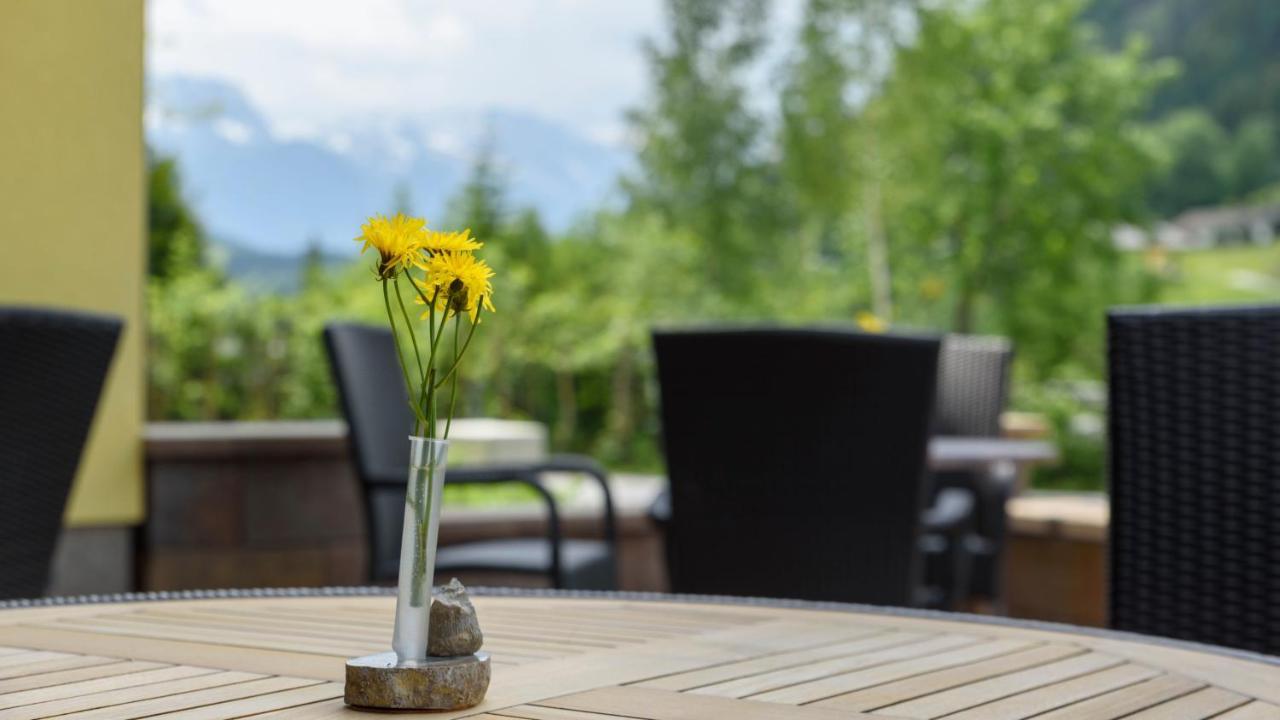 Hotel Landhaus Ausswinkl Russbach am Pass Gschütt Eksteriør billede