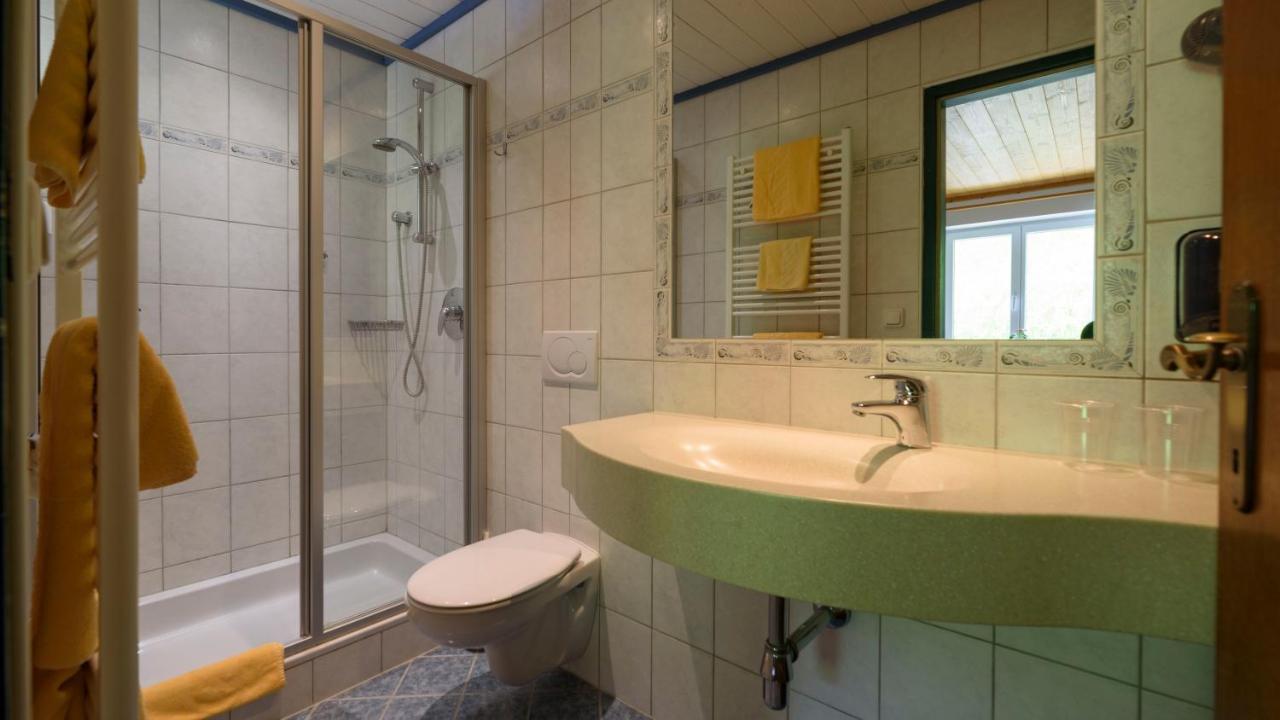Hotel Landhaus Ausswinkl Russbach am Pass Gschütt Eksteriør billede