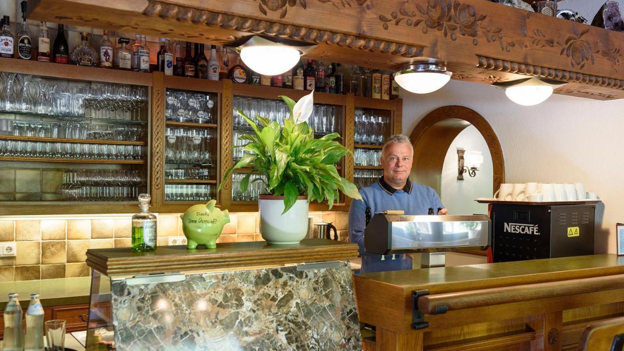Hotel Landhaus Ausswinkl Russbach am Pass Gschütt Eksteriør billede
