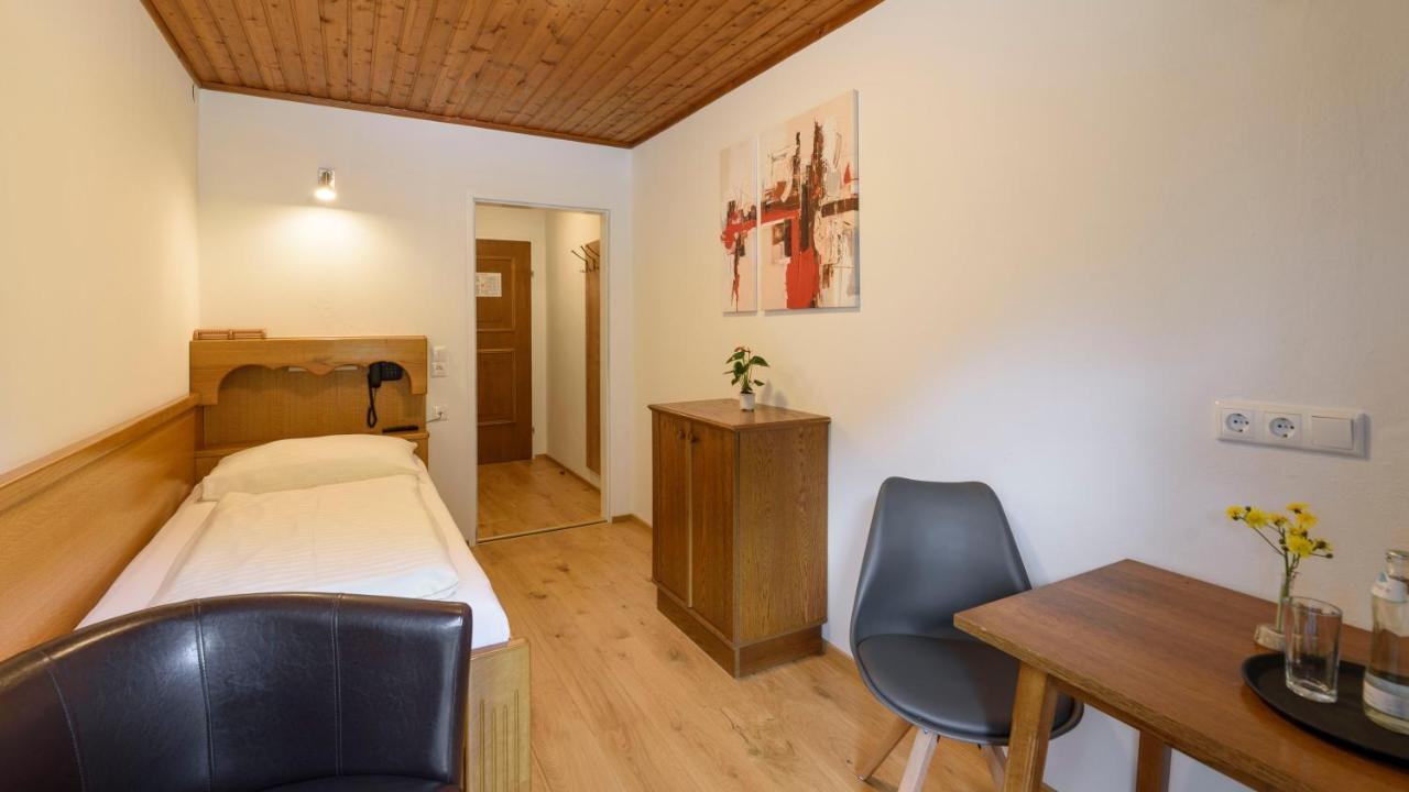 Hotel Landhaus Ausswinkl Russbach am Pass Gschütt Eksteriør billede